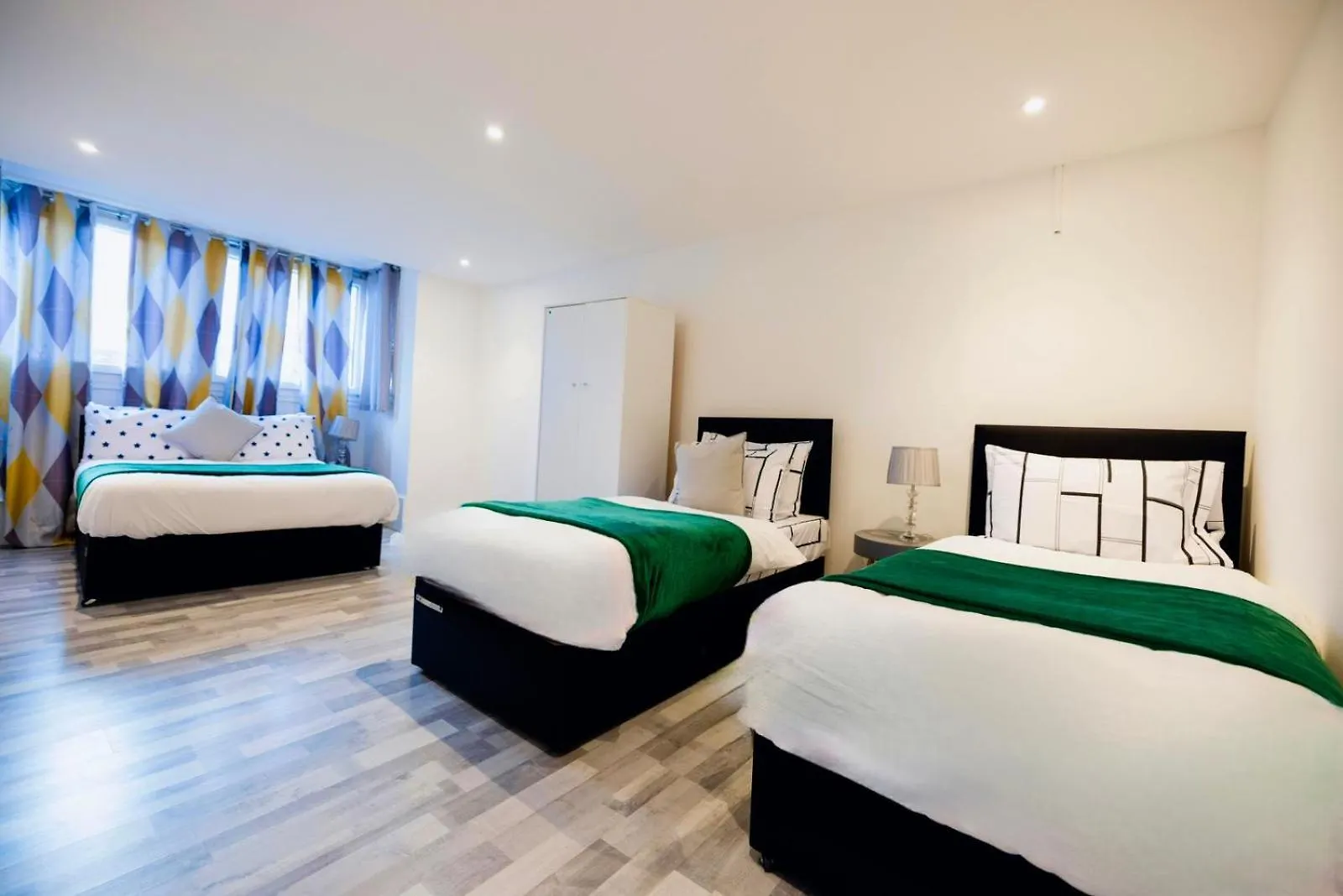 2 Bedrooms-6Guests-Veryspacious-Freeparking-Wifi London
