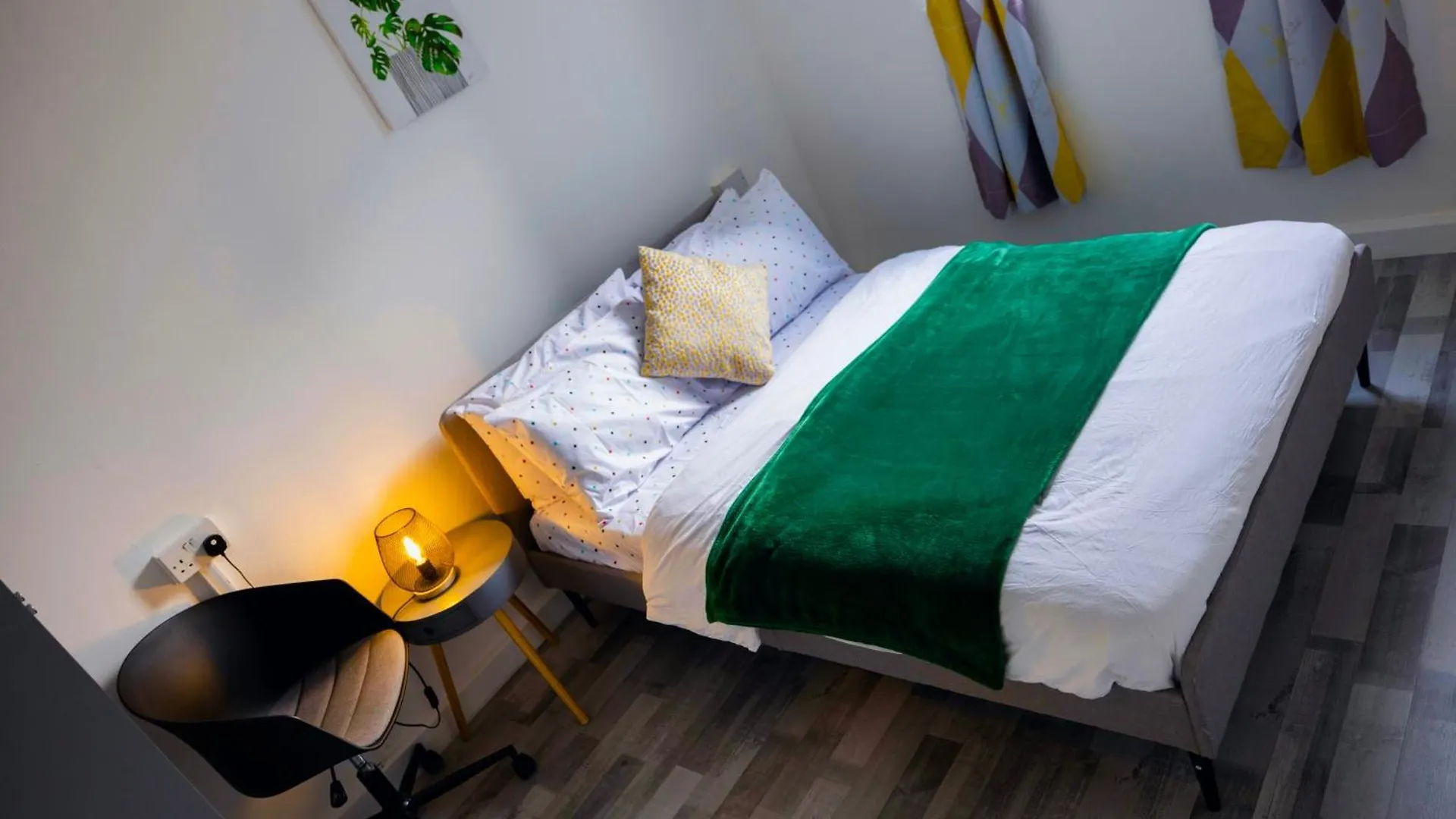 Apartment 2 Bedrooms-6Guests-Veryspacious-Freeparking-Wifi London