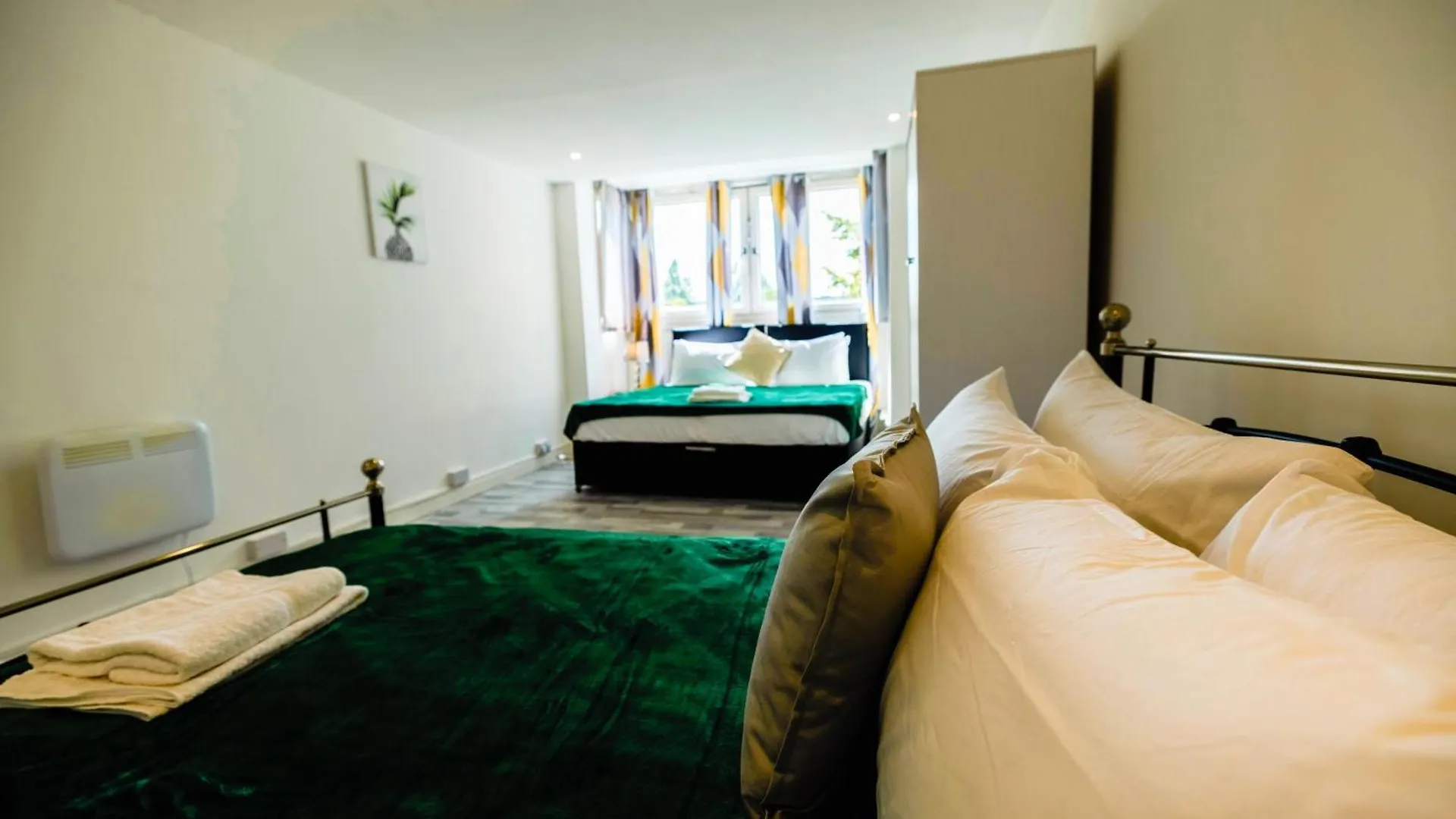 2 Bedrooms-6Guests-Veryspacious-Freeparking-Wifi London 0*,